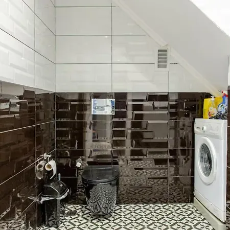 Galata Apartment Eskiomerler